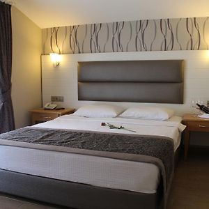 Standart Kraliçe Yataklı Oda